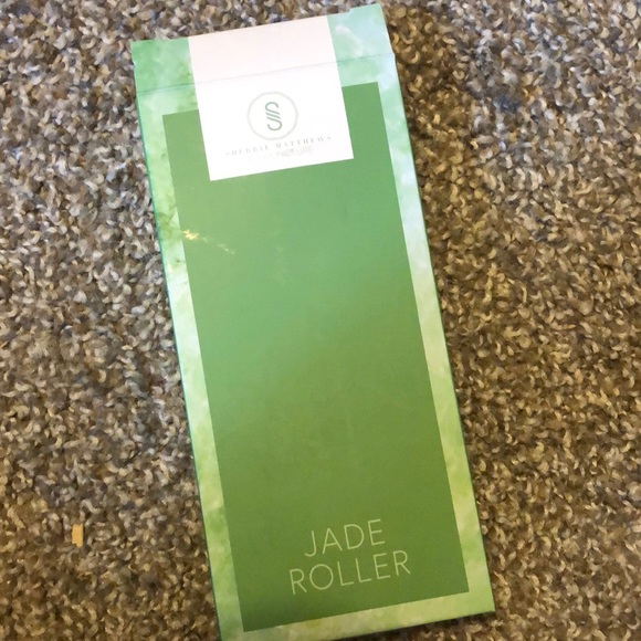 Sherrie Matthew’s acupuncture jade stone roller. - Picture 2 of 3